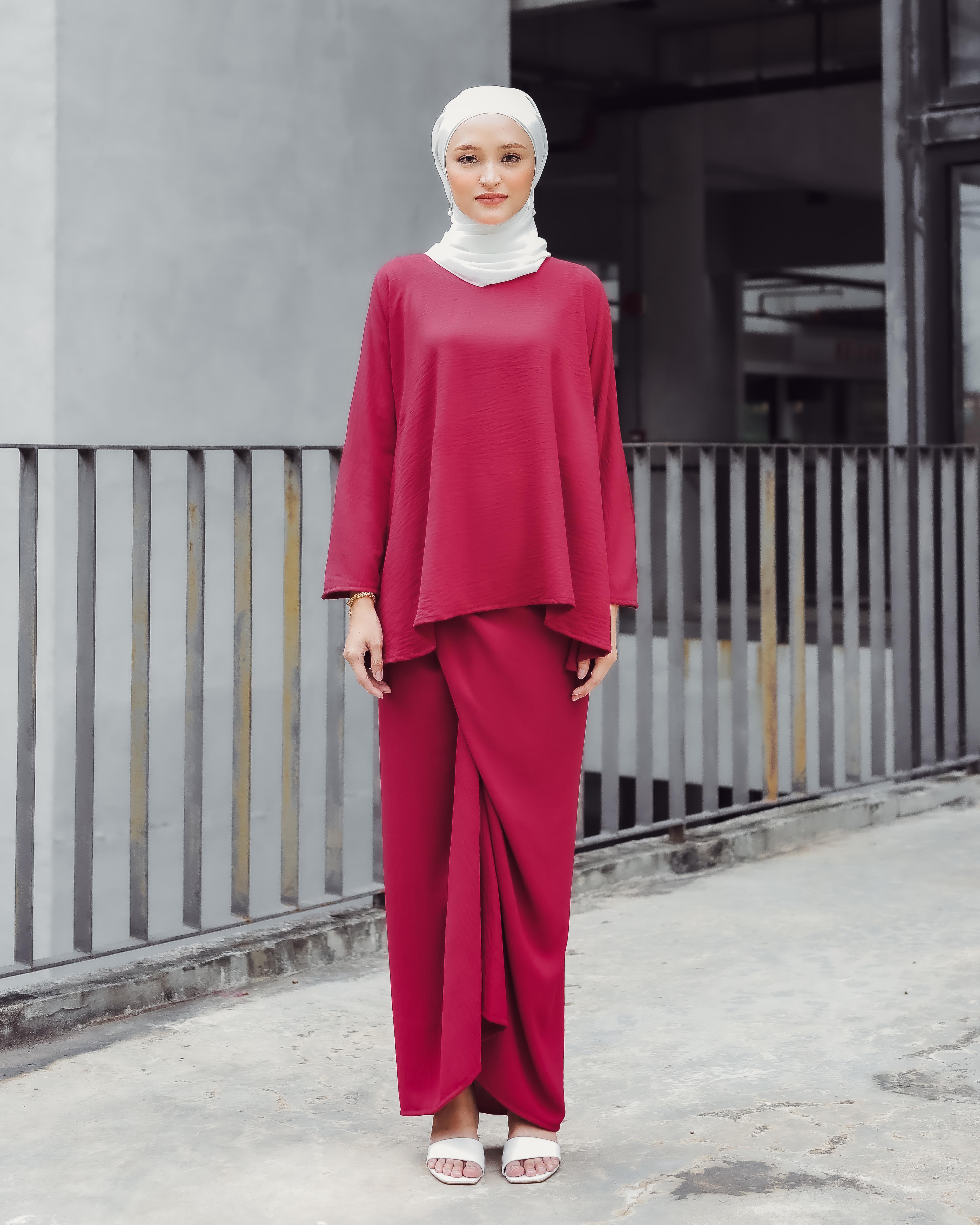 LEESA SET IN MAGENTA